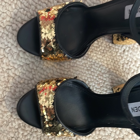 Steve Madden sequin heels - Picture 3 of 5